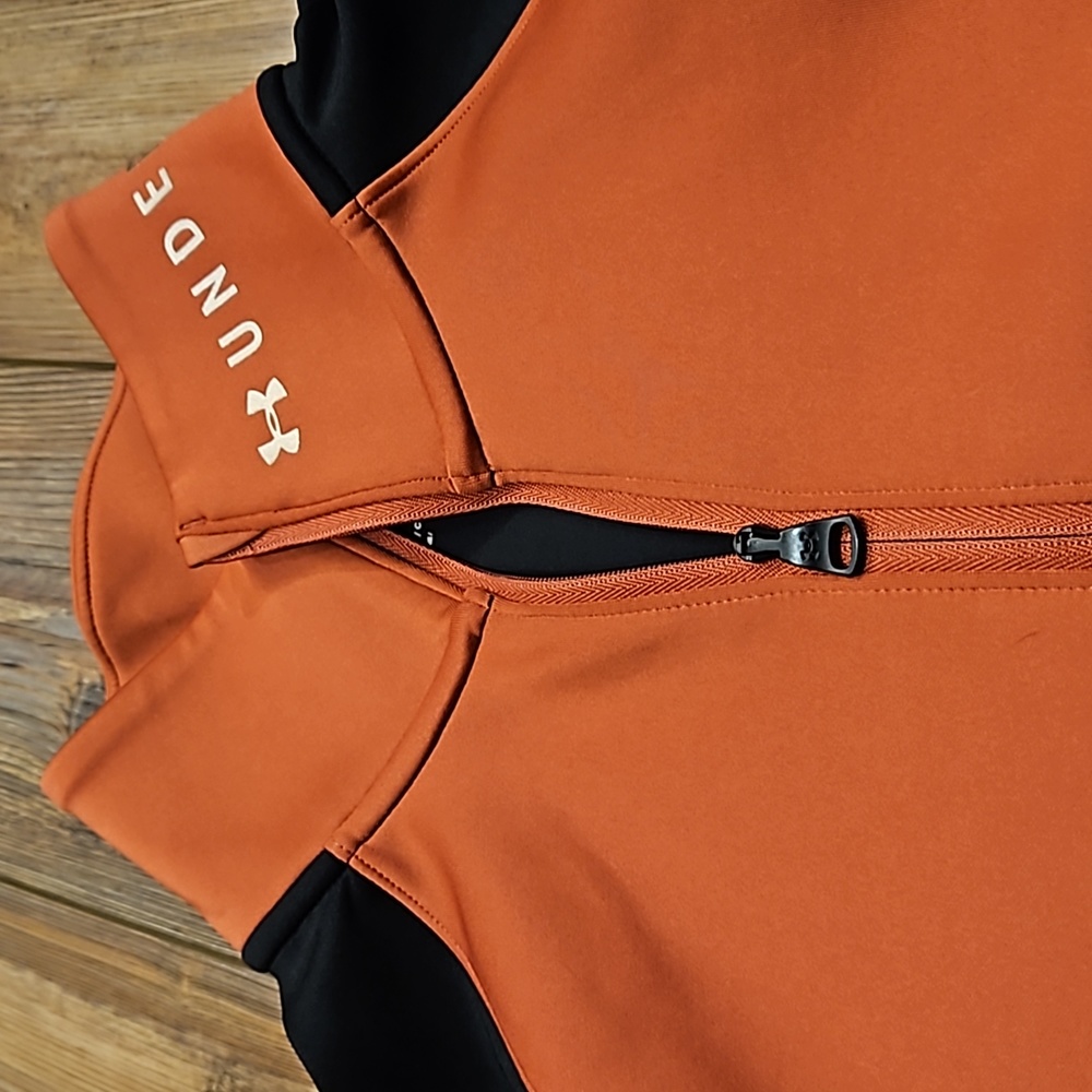 Under Armour Pullover Medium. Half Zip. - image 3
